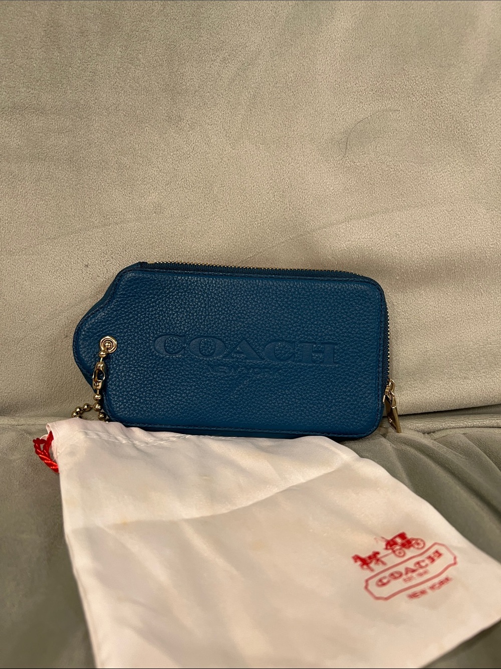 COACH XL Hangtag Teal Pebbled Leather Zip Pouch/wallet
